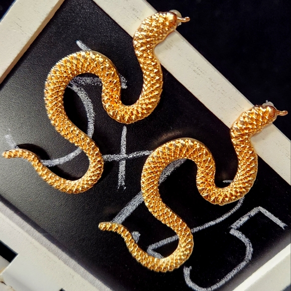 None Jewelry - Gold tone slithering snake 3" dangle statement earrings